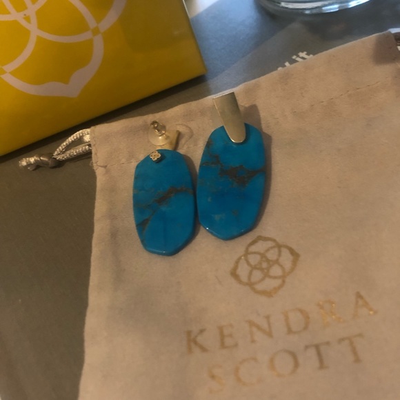 SOLD OUT Aragorn Gold Drop Earrings in Turquoise - Picture 3 of 3
